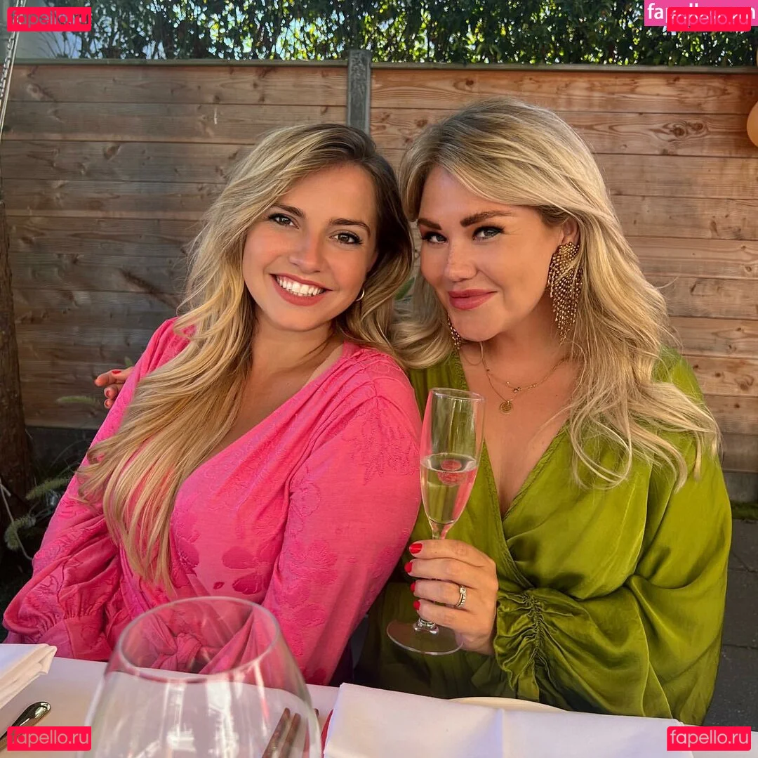 Sensi Lowe Onlyfans Photo Gallery 