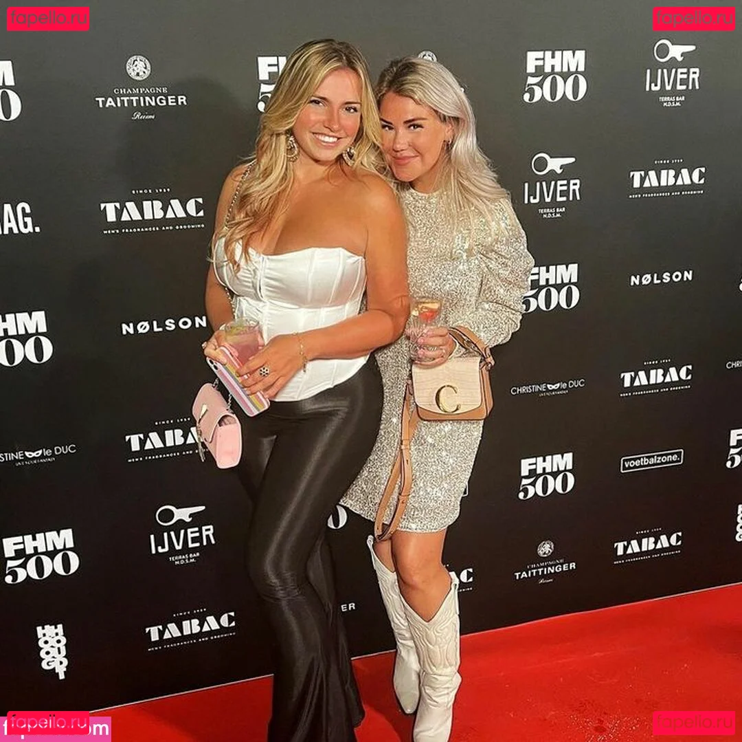 Sensi Lowe Onlyfans Photo Gallery 