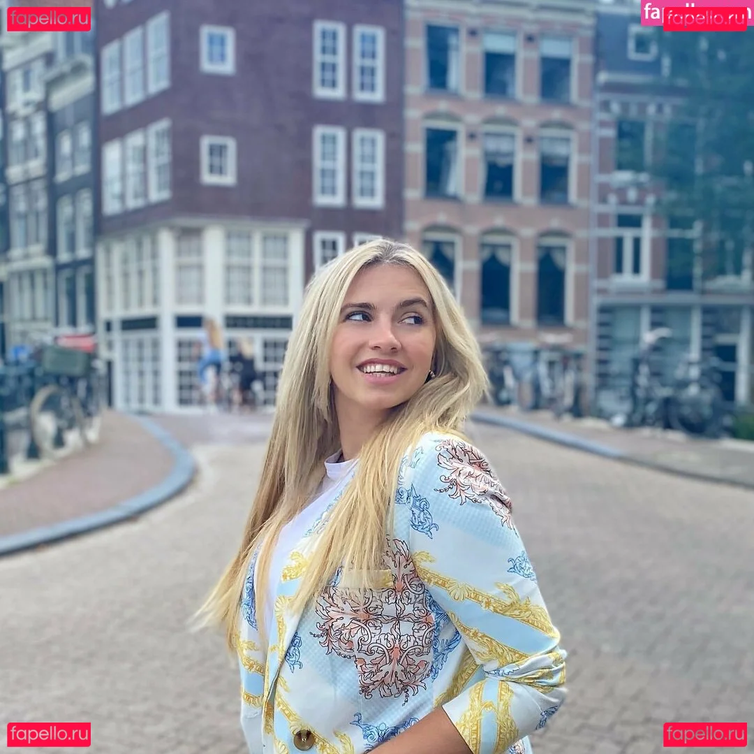 Sensi Lowe Onlyfans Photo Gallery 