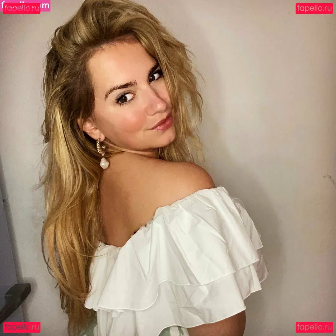 Sensi Lowe Onlyfans Photo Gallery 