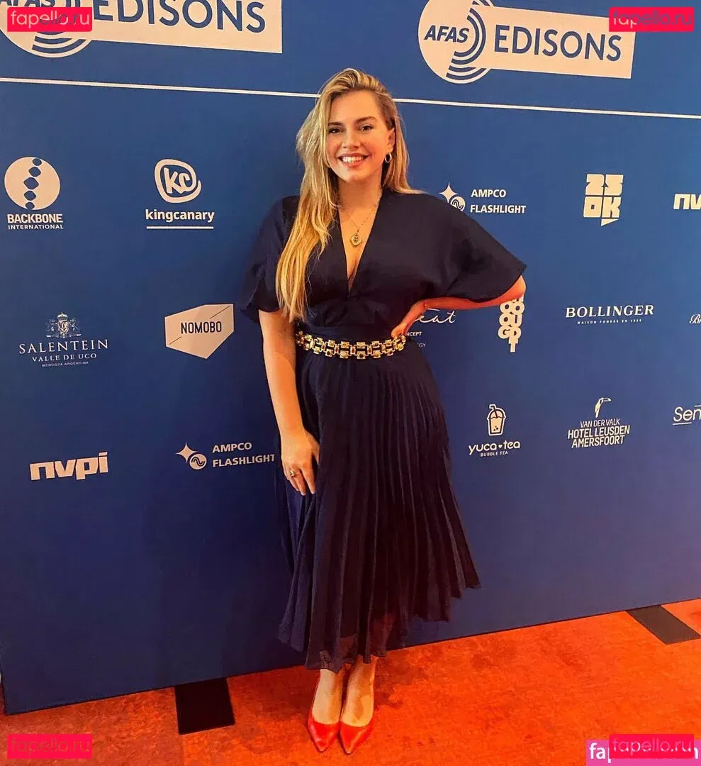 Sensi Lowe Onlyfans Photo Gallery 