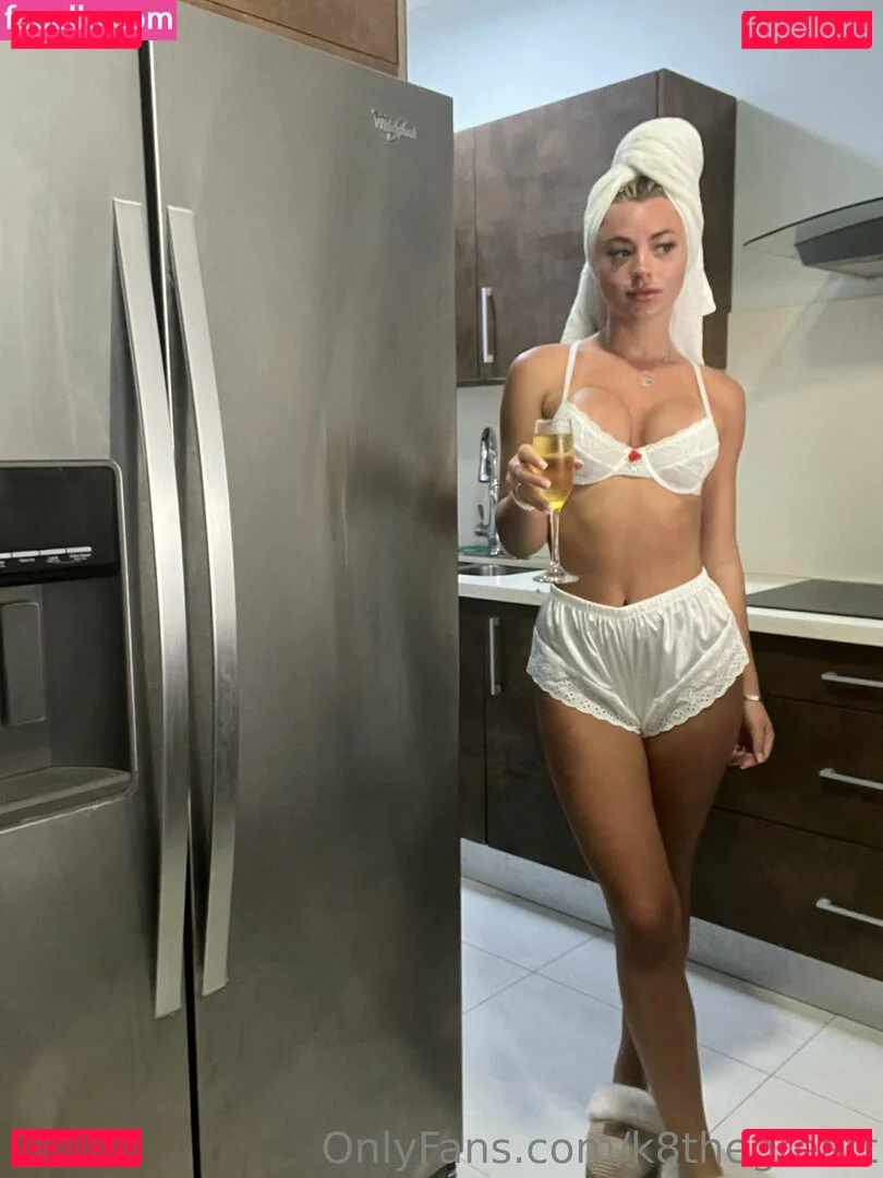 k8thegreatt Onlyfans Photo Gallery 