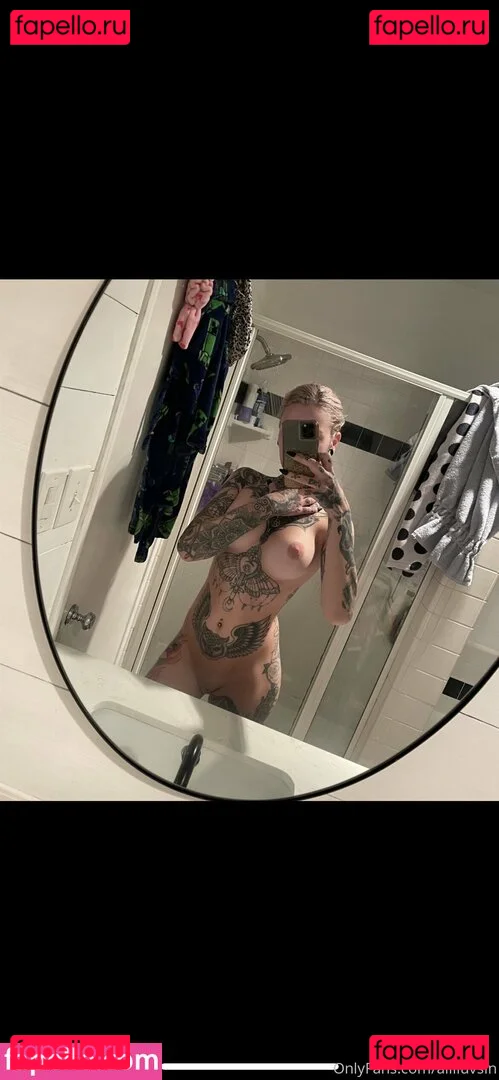 alliluvsin Onlyfans Photo Gallery 