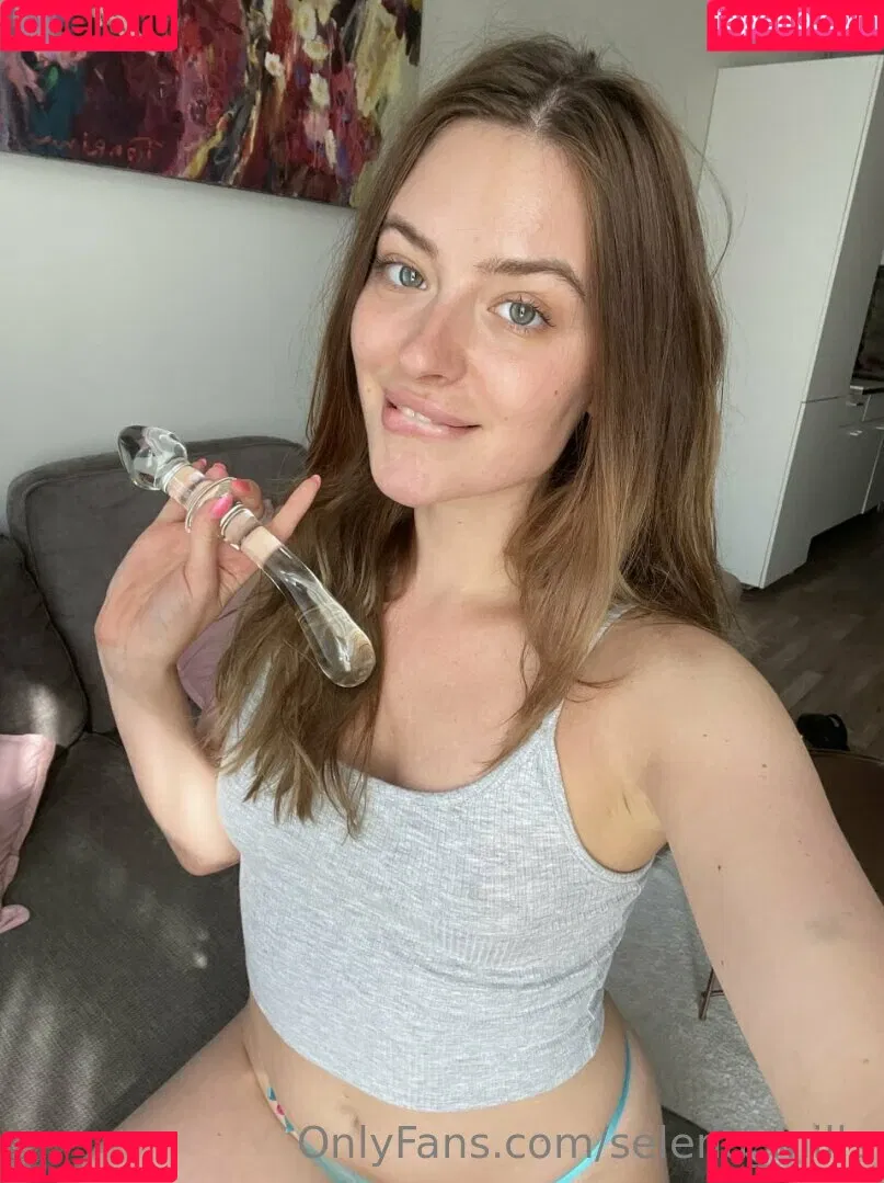selena_mills Onlyfans Photo Gallery 