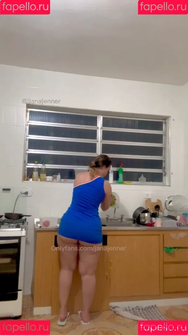 Jana Jenner Onlyfans Photo Gallery 