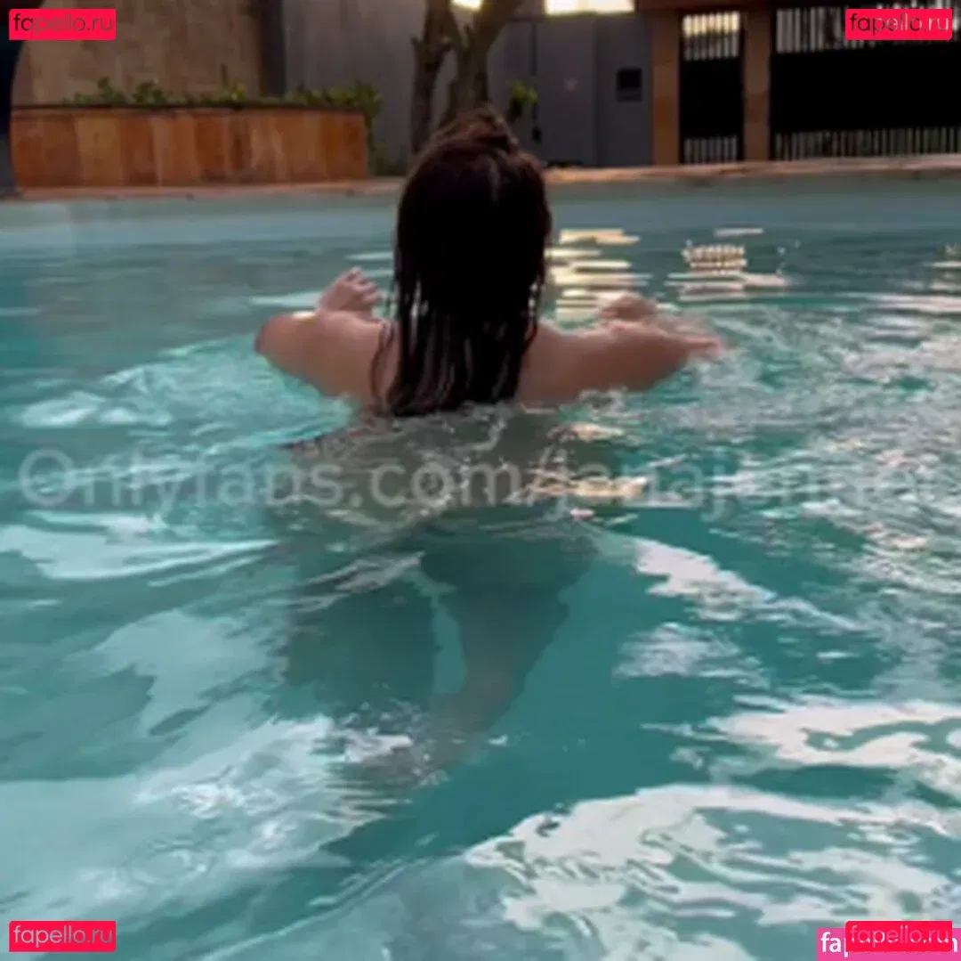 Jana Jenner Onlyfans Photo Gallery 