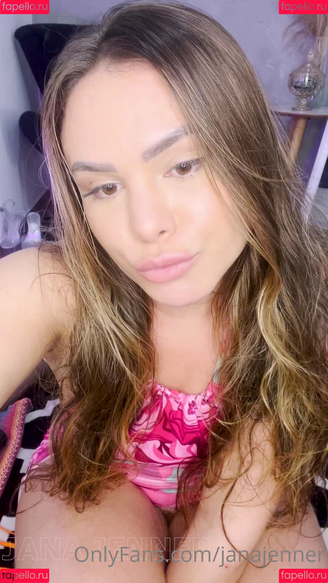 Jana Jenner Onlyfans Photo Gallery 