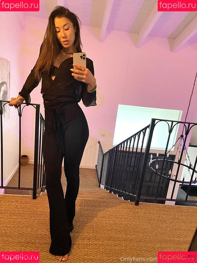 Lotus Bombb Onlyfans Photo Gallery 