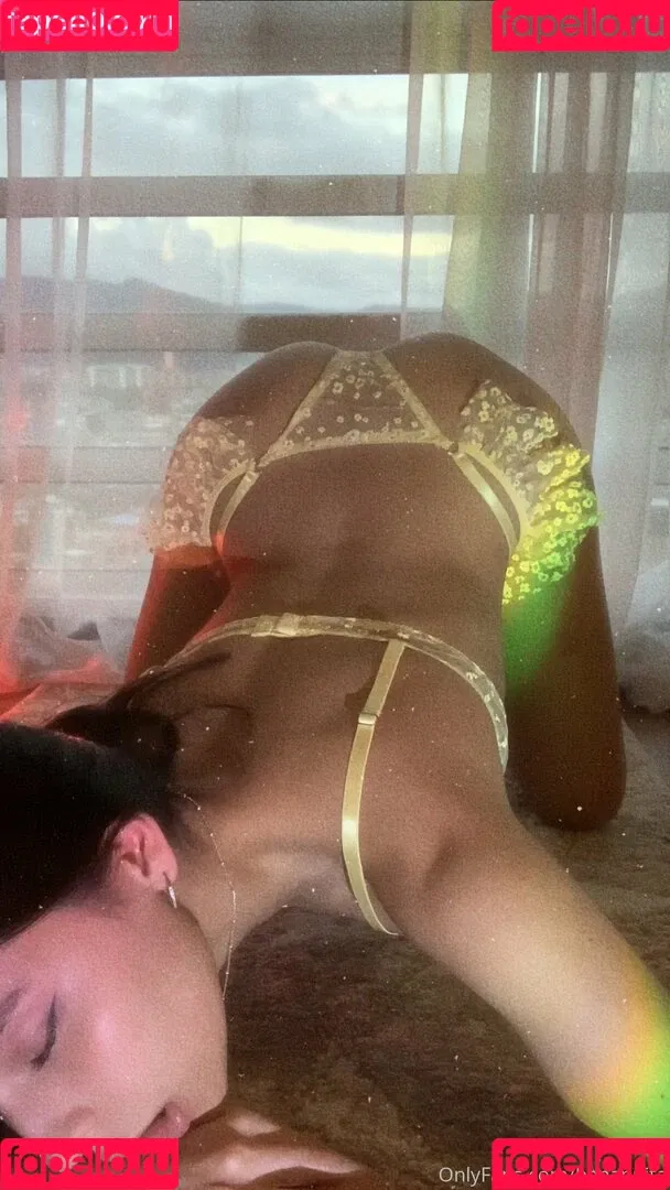 Banannitaa Onlyfans Photo Gallery 