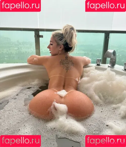 Isadora Vale Onlyfans Photo Gallery 