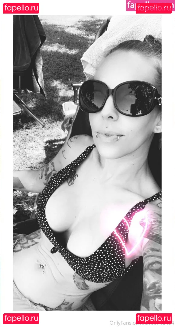 u160742404 Onlyfans Photo Gallery 