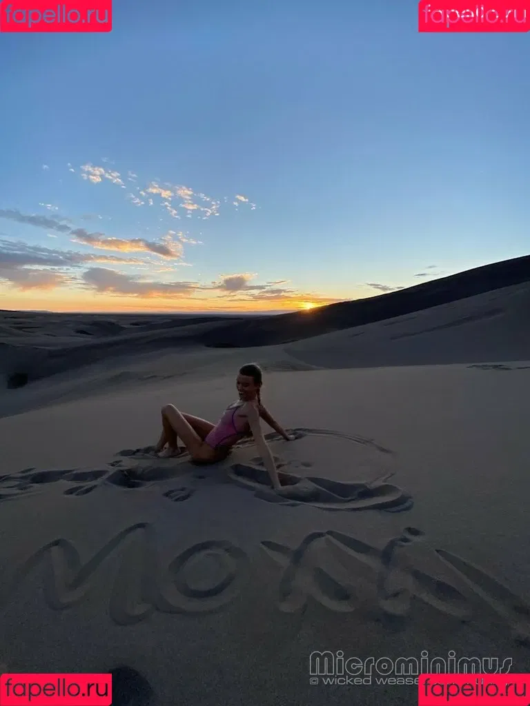 Love_Moxxi Onlyfans Photo Gallery 