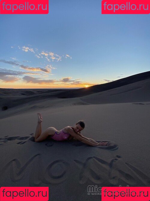 Love_Moxxi Onlyfans Photo Gallery 