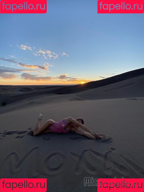 Love_Moxxi Onlyfans Photo Gallery 