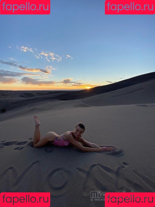 Love_Moxxi Onlyfans Photo Gallery 