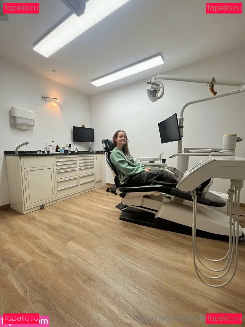 angelyuki Onlyfans Photo Gallery 