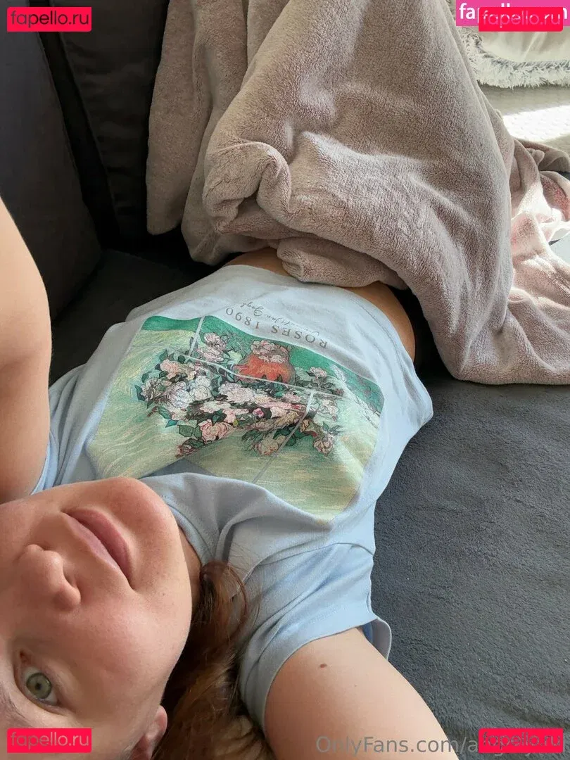 angelyuki Onlyfans Photo Gallery 