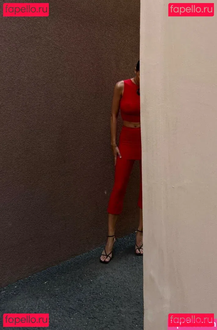 viki.vi Onlyfans Photo Gallery 