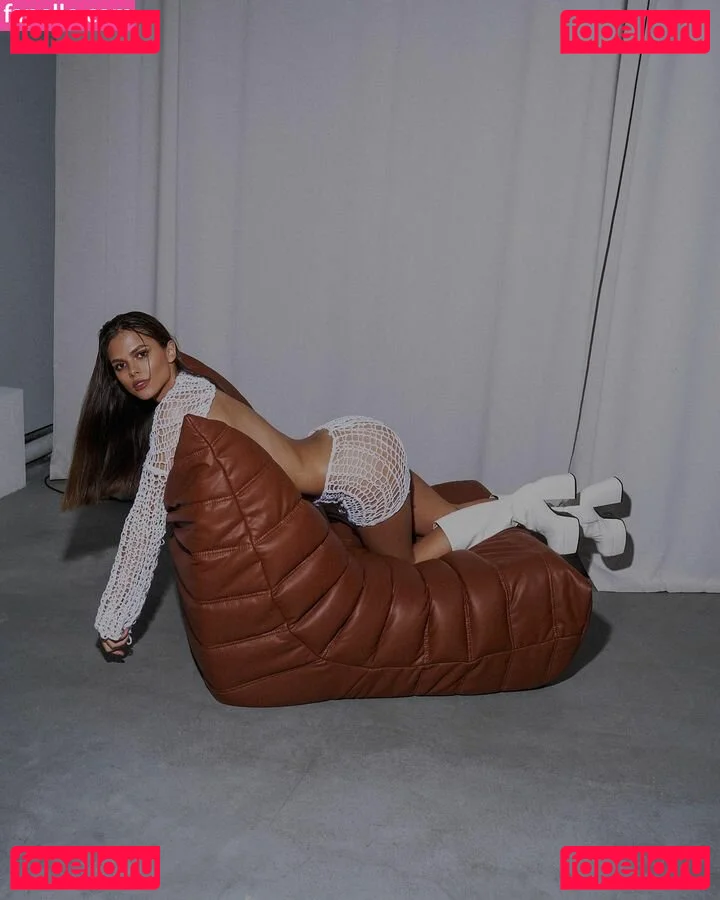 viki.vi Onlyfans Photo Gallery 