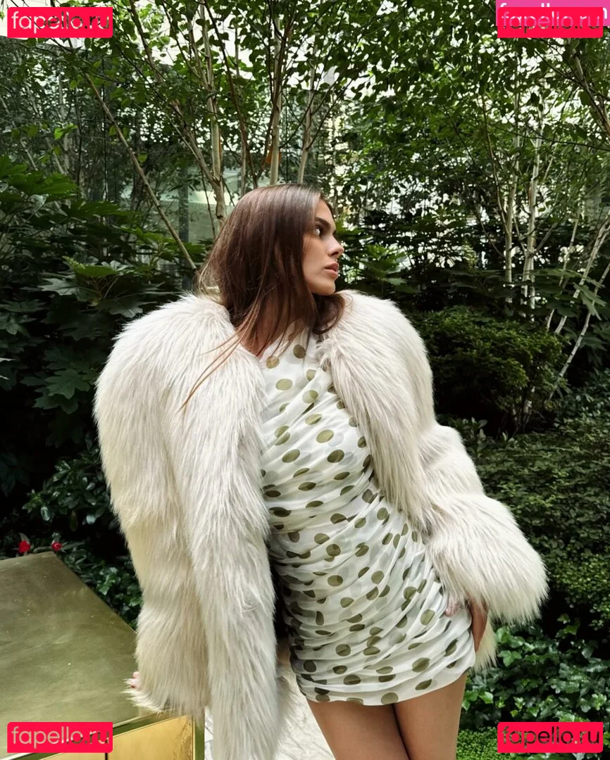 viki.vi Onlyfans Photo Gallery 