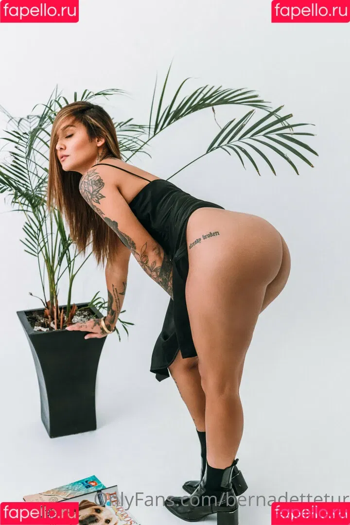 Bernadettetur Onlyfans Photo Gallery 