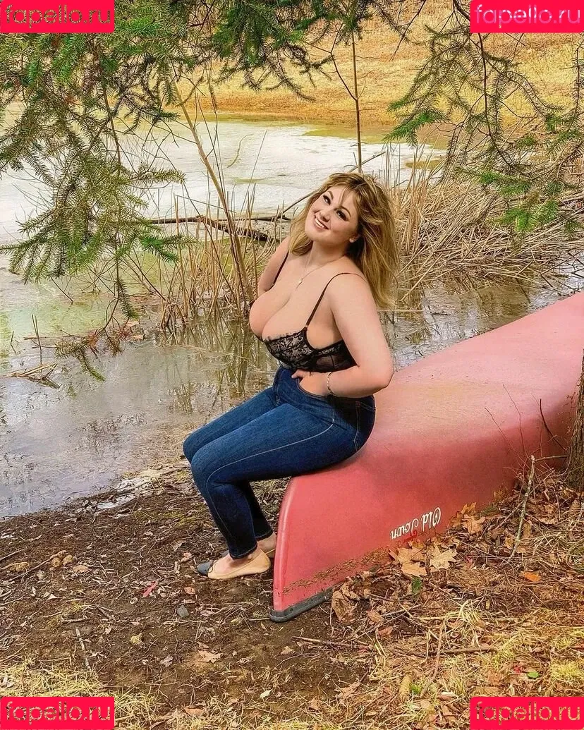 Adelina Manaut Onlyfans Photo Gallery 