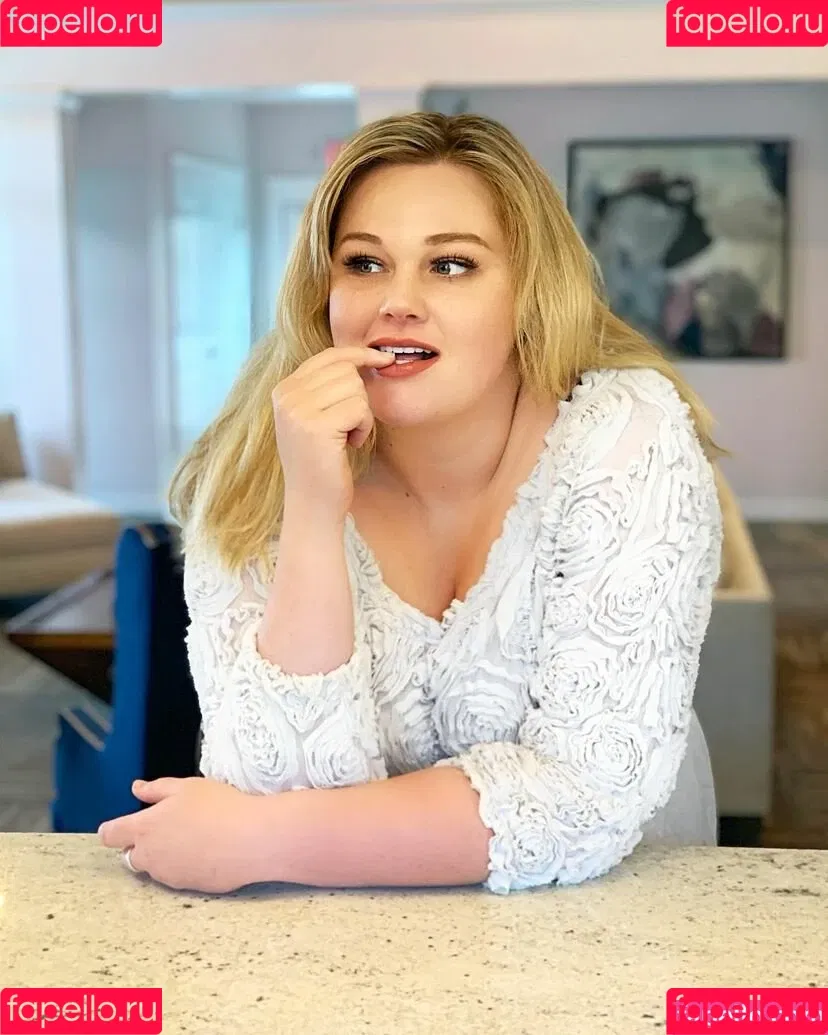 Adelina Manaut Onlyfans Photo Gallery 