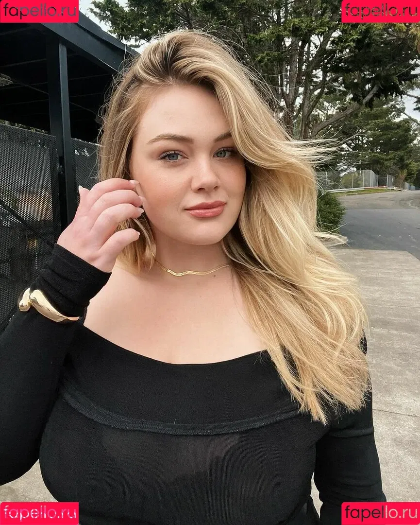 Adelina Manaut Onlyfans Photo Gallery 