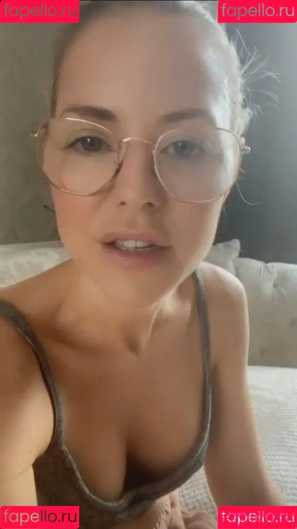 Stephanie Waring Onlyfans Photo Gallery 