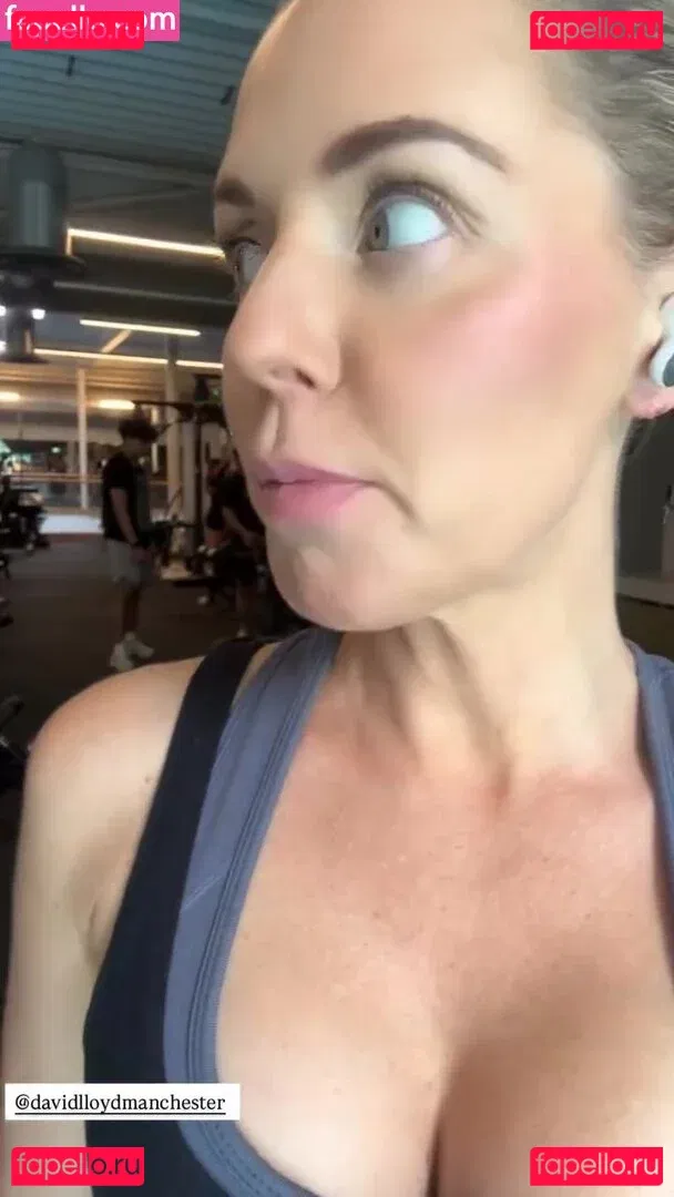 Stephanie Waring Onlyfans Photo Gallery 