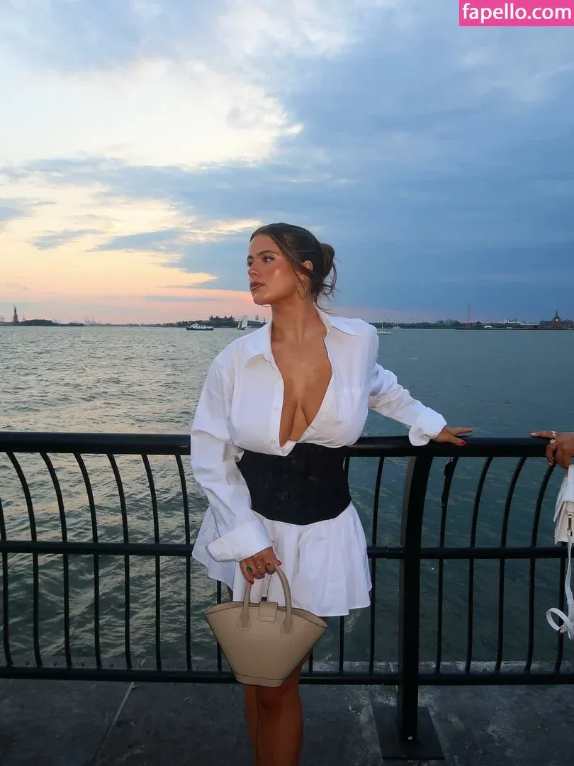 Isabella Lauren Onlyfans Photo Gallery 