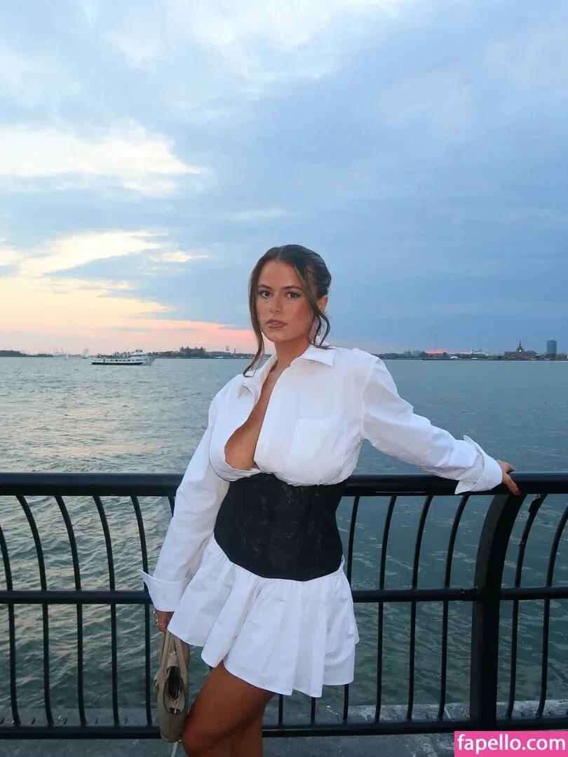 Isabella Lauren Onlyfans Photo Gallery 