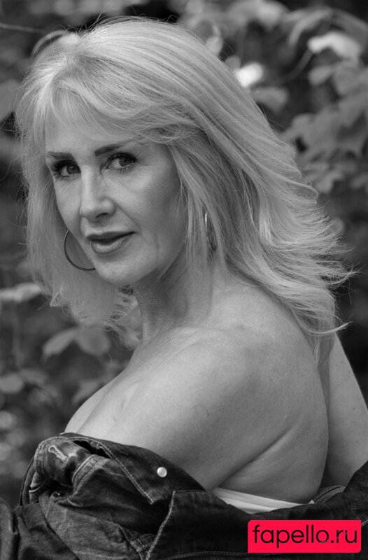 Tinappt Nude Onlyfans Photo 6