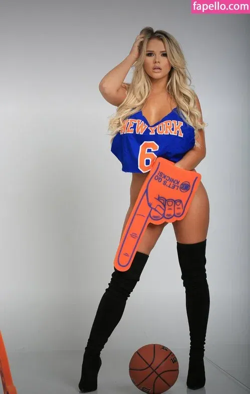 Kinsey Onlyfans Photo Gallery 