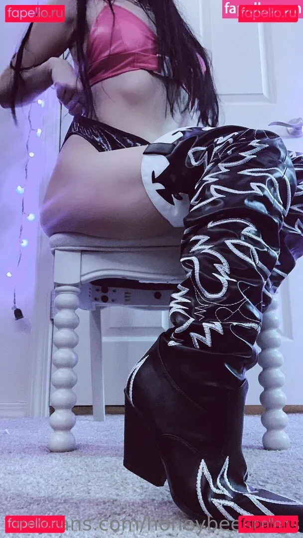 honeybeestings Onlyfans Photo Gallery 