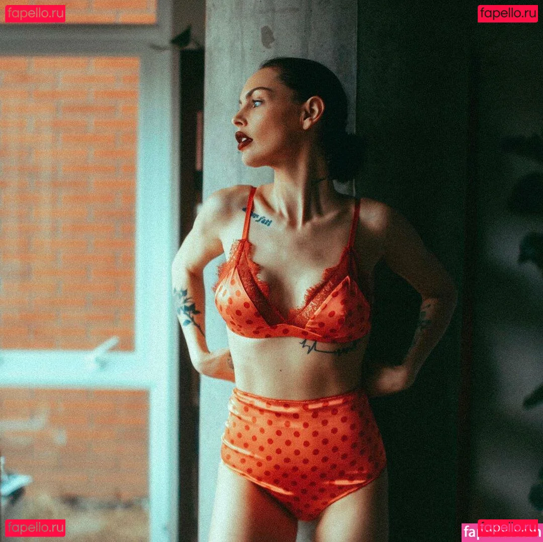 Liryc SG Onlyfans Photo Gallery 