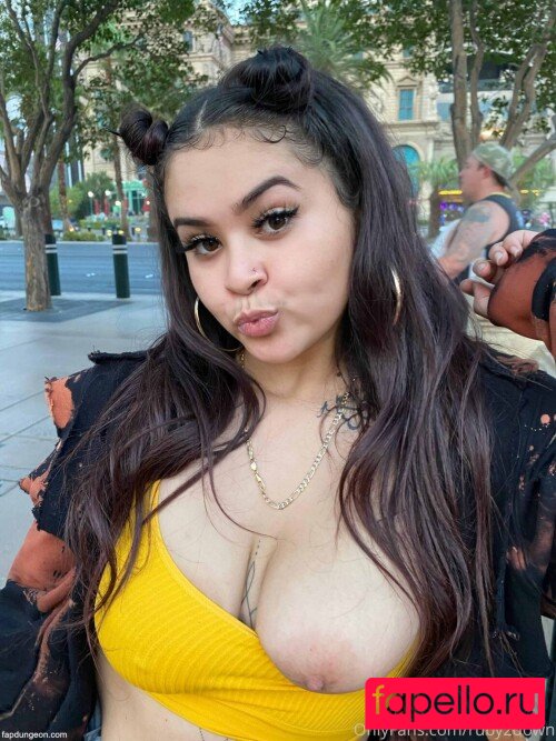 val2legit Onlyfans Photo Gallery 