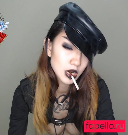Ethereally Nude Onlyfans Photo 33