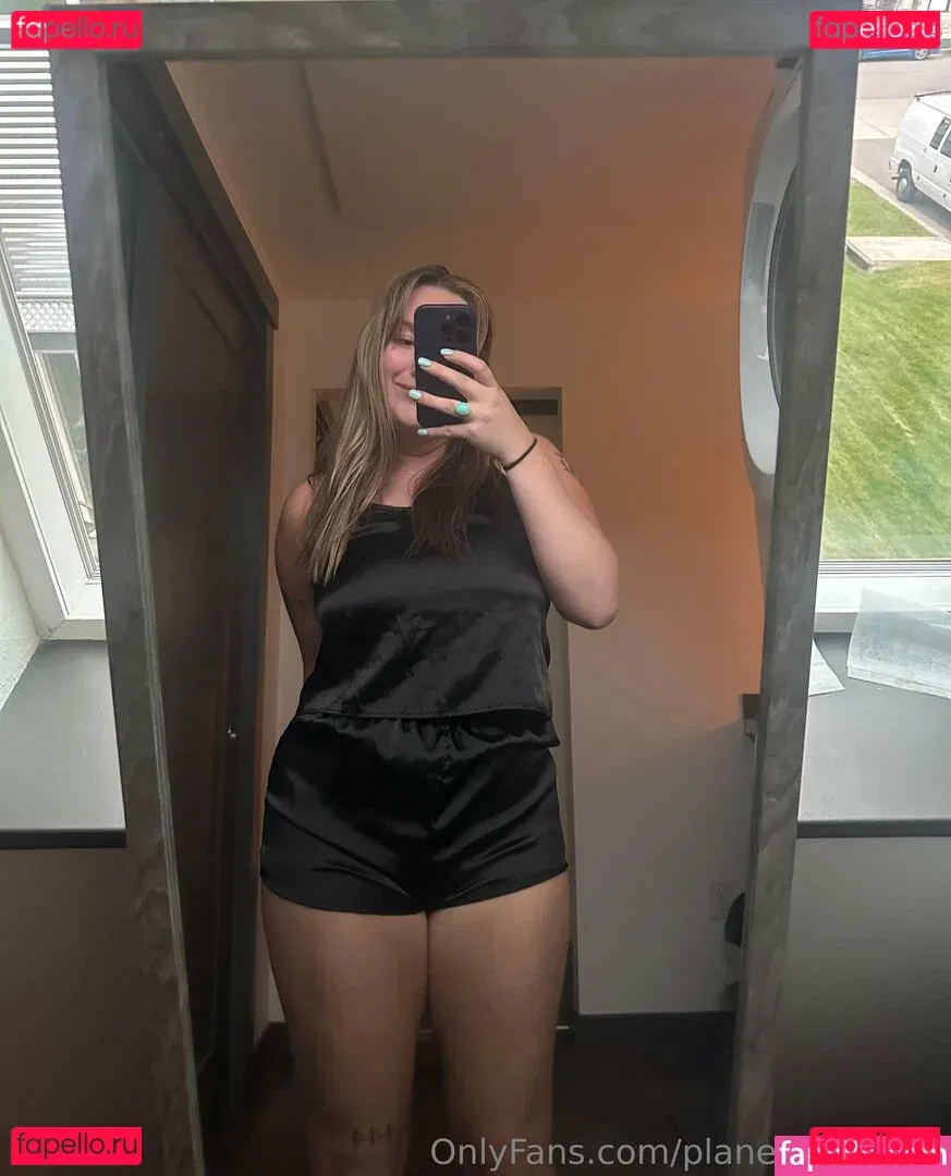 Planetmarimari Onlyfans Photo Gallery 