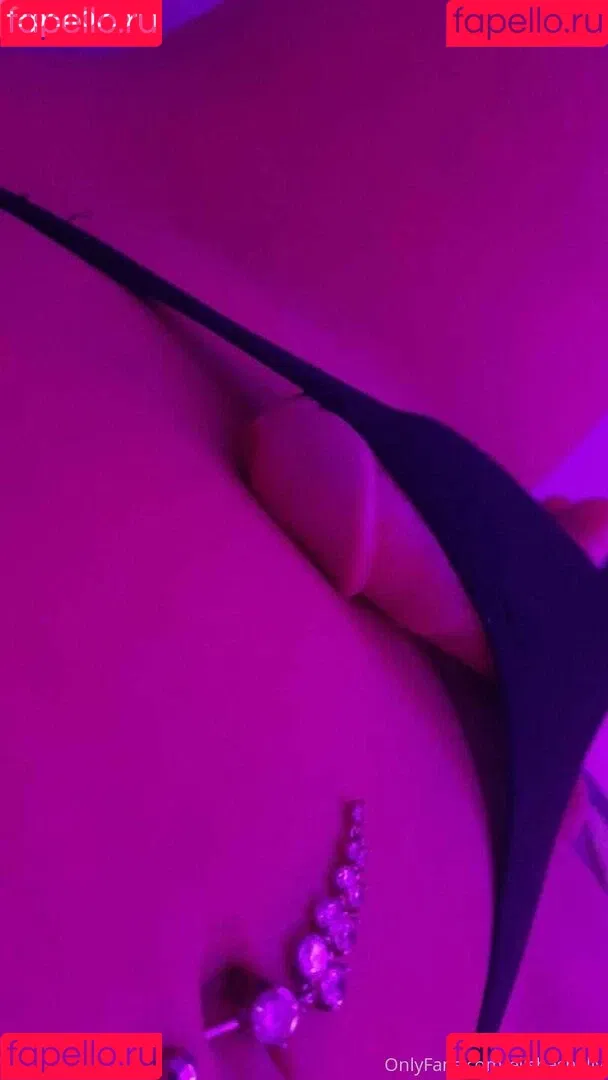 elishashelly Onlyfans Photo Gallery 