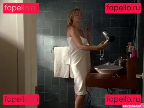 Kim Cattrall Onlyfans Photo Gallery 