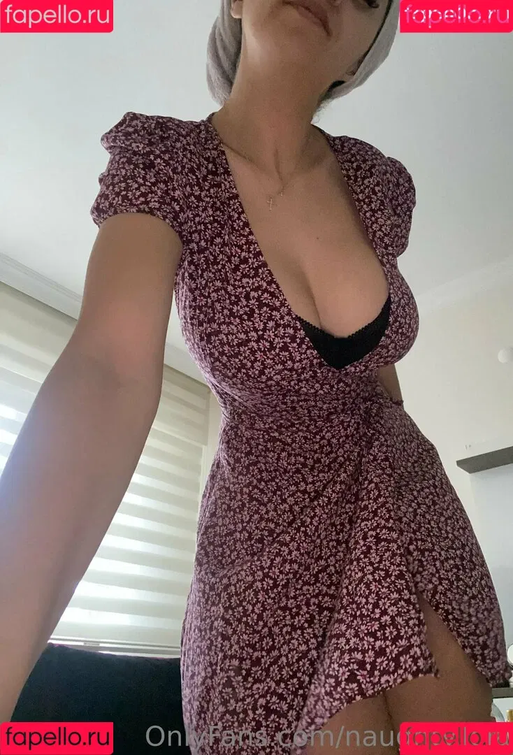 naughty.lola Onlyfans Photo Gallery 