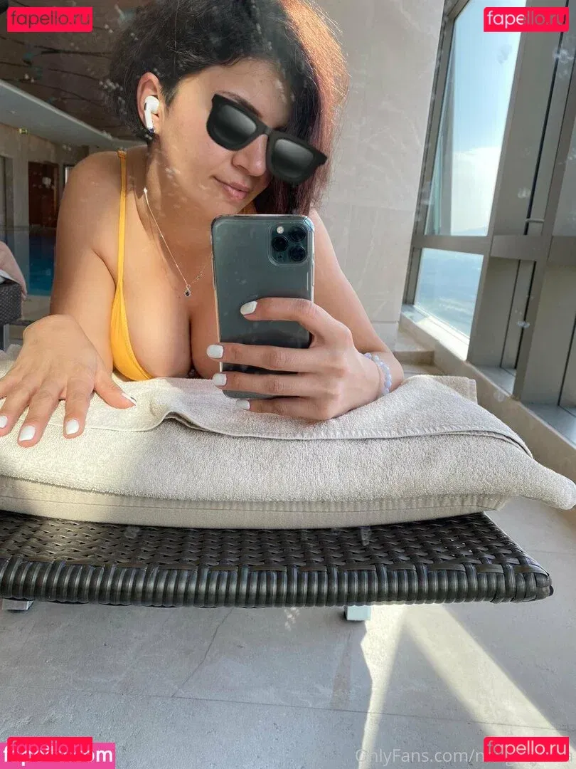 naughty.lola Onlyfans Photo Gallery 