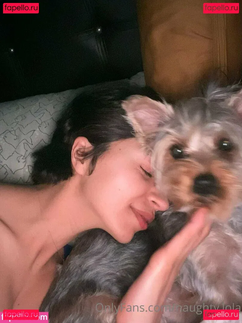 naughty.lola Onlyfans Photo Gallery 