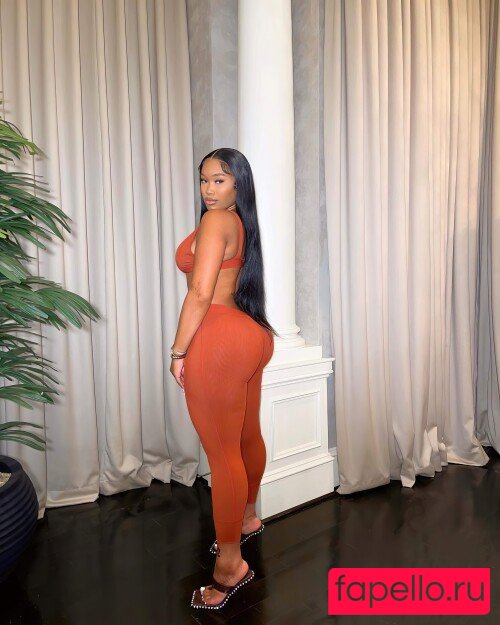 Fansloveszelie Nude Onlyfans Photo 43