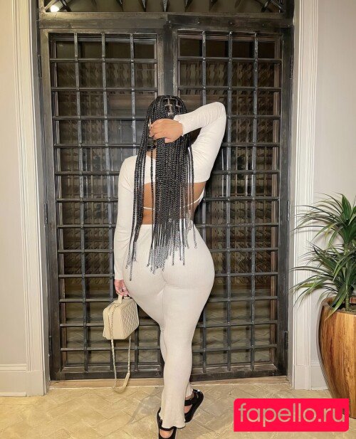Fansloveszelie Nude Onlyfans Photo 33