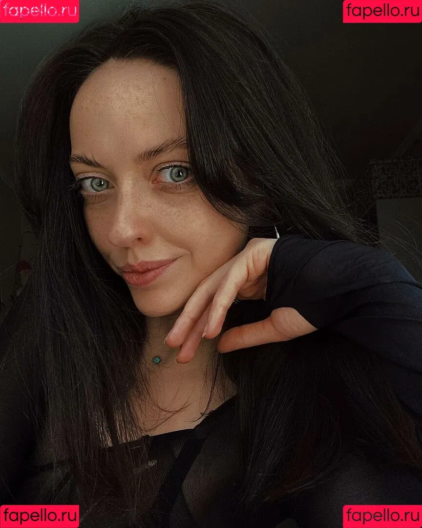 katya_mozhina Onlyfans Photo Gallery 