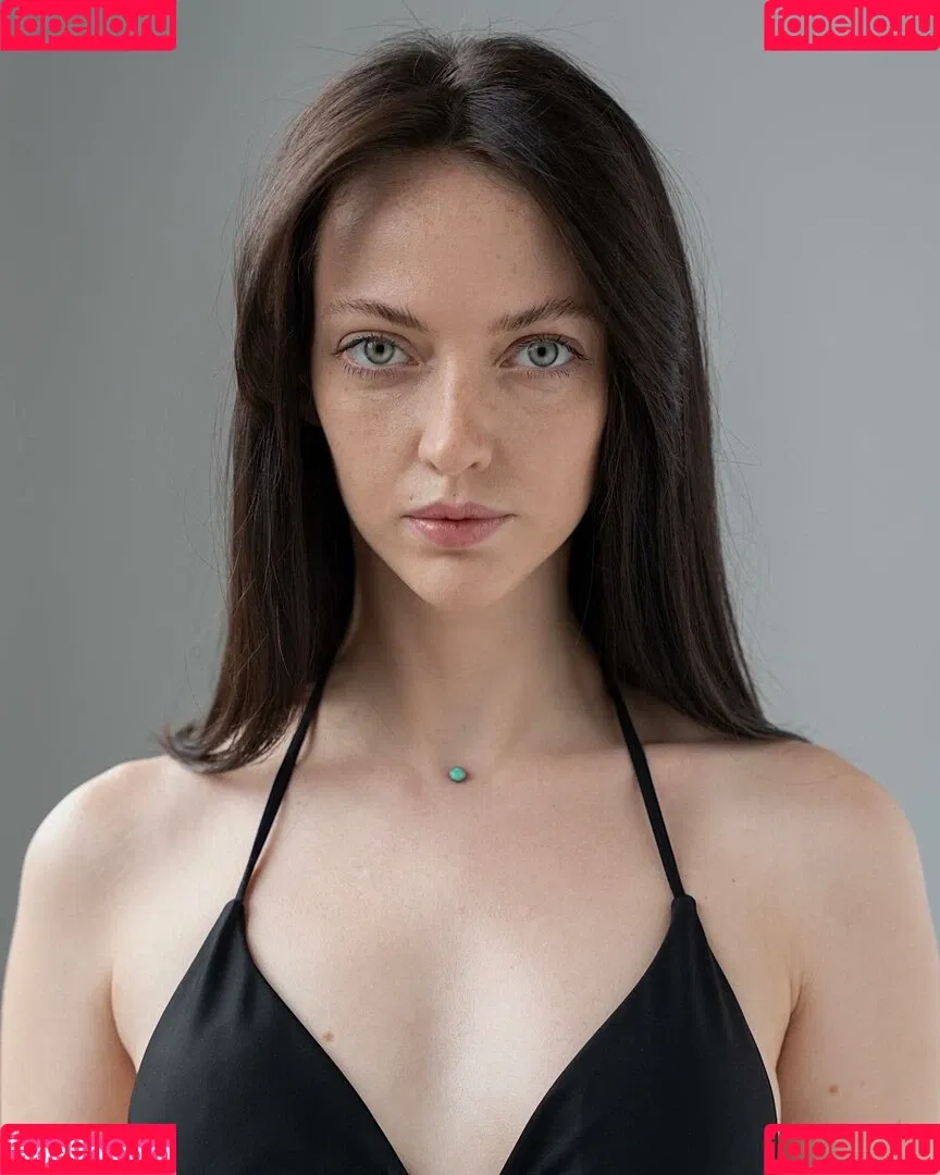 katya_mozhina Onlyfans Photo Gallery 