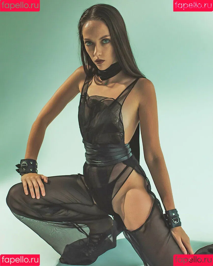 katya_mozhina Onlyfans Photo Gallery 
