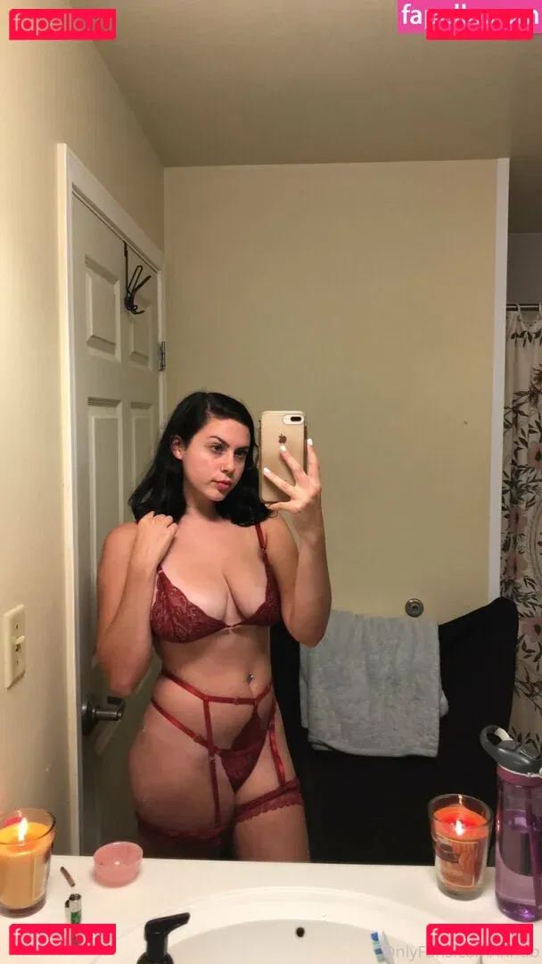 innub Onlyfans Photo Gallery 